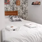 Jungle Avec Jacuzzi Privé - Spacieux - 2 Personnes