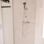 Jungle Avec Jacuzzi Privé - Spacieux - 2 Personnes Hébergement de vacances Saint-Yzan-de-Soudiac