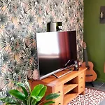 Hébergement de vacances Jungle Avec Jacuzzi Privé - Spacieux - 2 Personnes