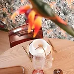 Jungle Avec Jacuzzi Privé - Spacieux - 2 Personnes