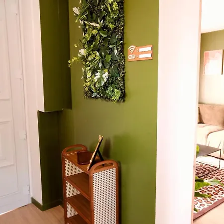Holiday home Jungle Avec Jacuzzi Prive, Retro-projecteur, Jardin & Terrain De Petanque *