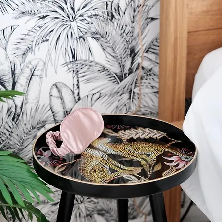 Jungle Avec Jacuzzi Prive, Retro-projecteur, Jardin & Terrain De Petanque Holiday home
