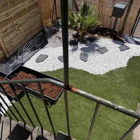 Holiday home Jungle Avec Jacuzzi Prive, Retro-projecteur, Jardin & Terrain De Petanque