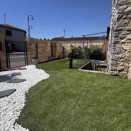 Jungle Avec Jacuzzi Prive, Retro-projecteur, Jardin & Terrain De Petanque *